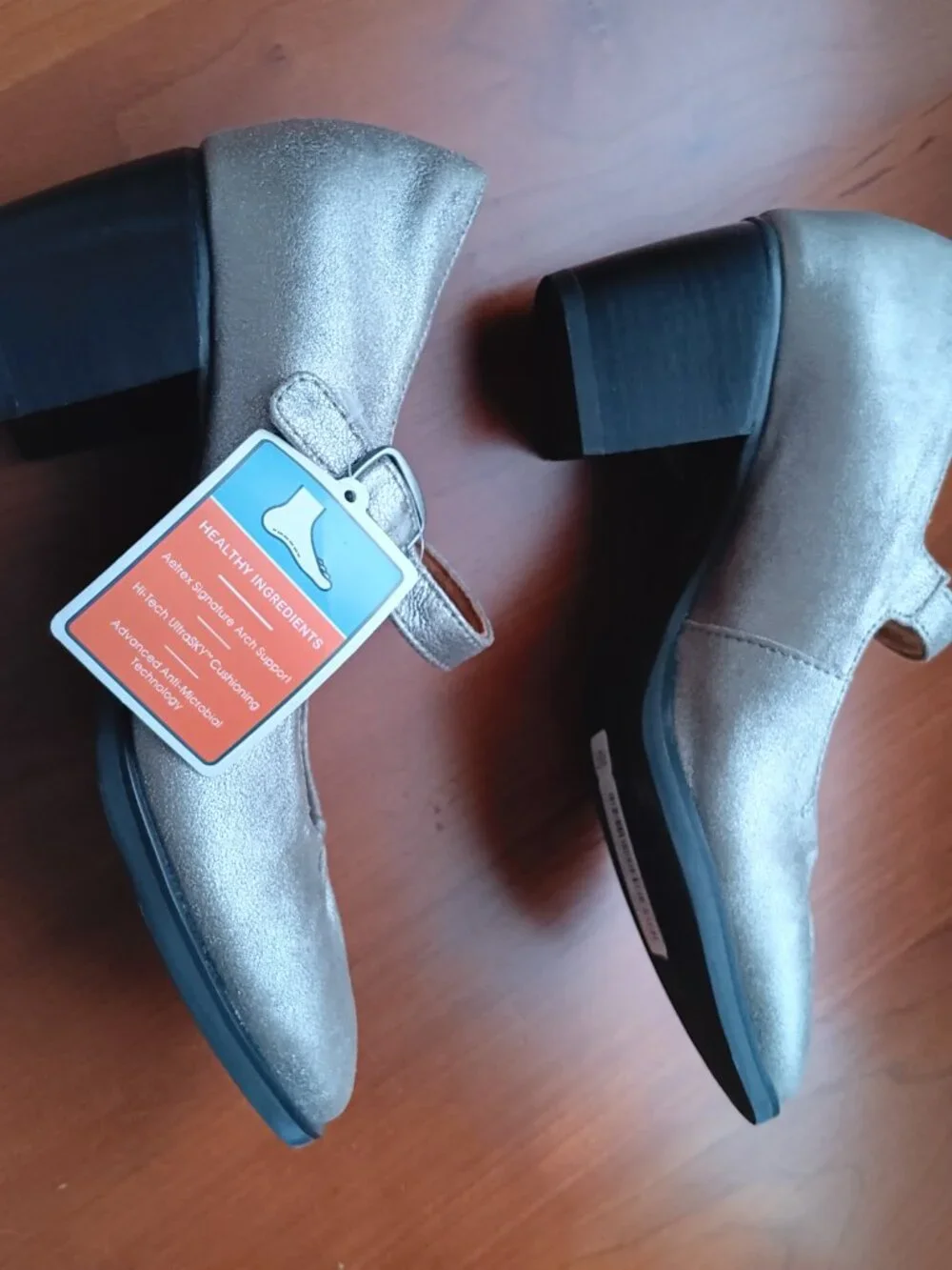 NWT Pewter Leather Mary Jane Heels Aetrex Comfort Sz 6-6.5 (36)